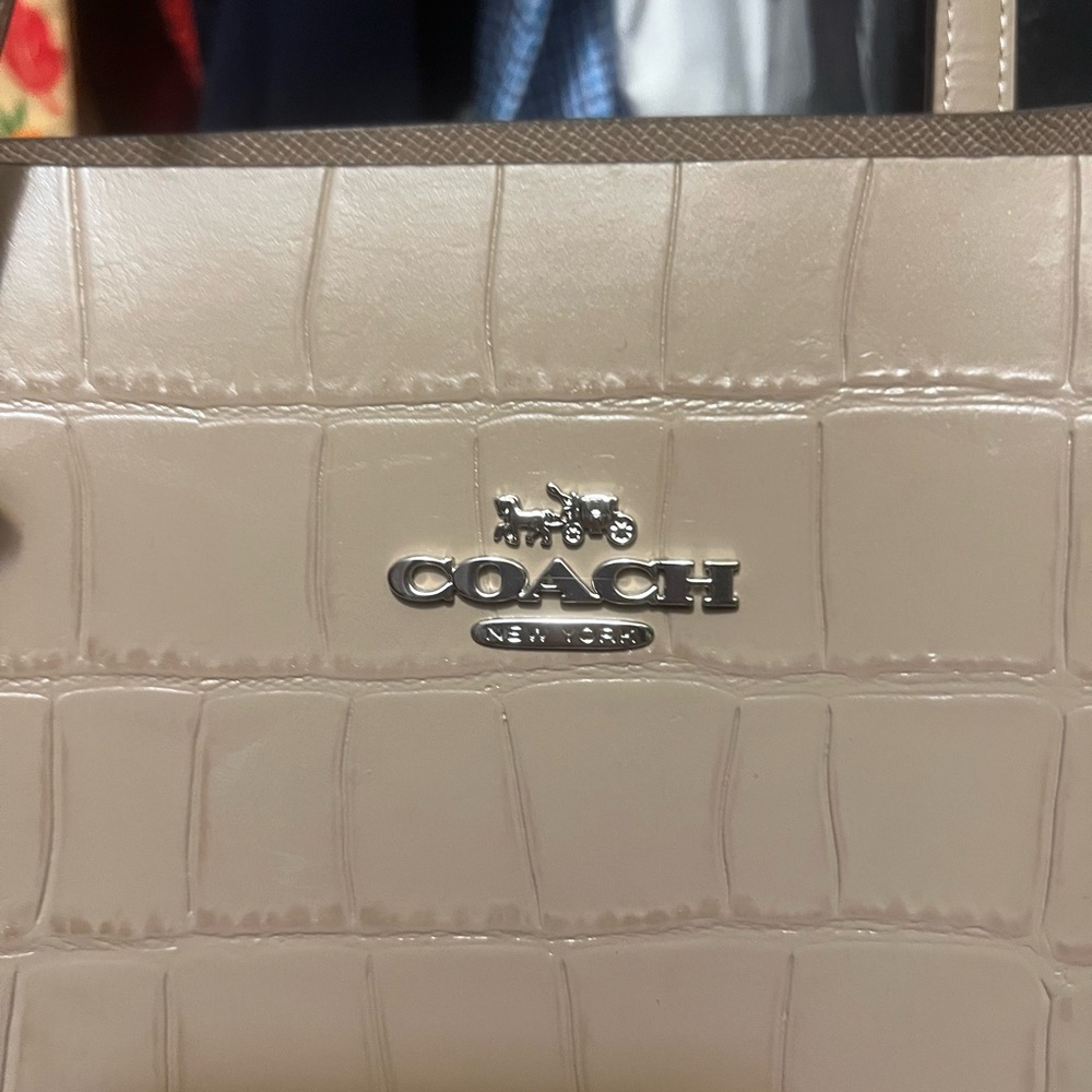 Coach Mollie Tote Light Beige Croc-Embossed Tote - Picture 2 of 12